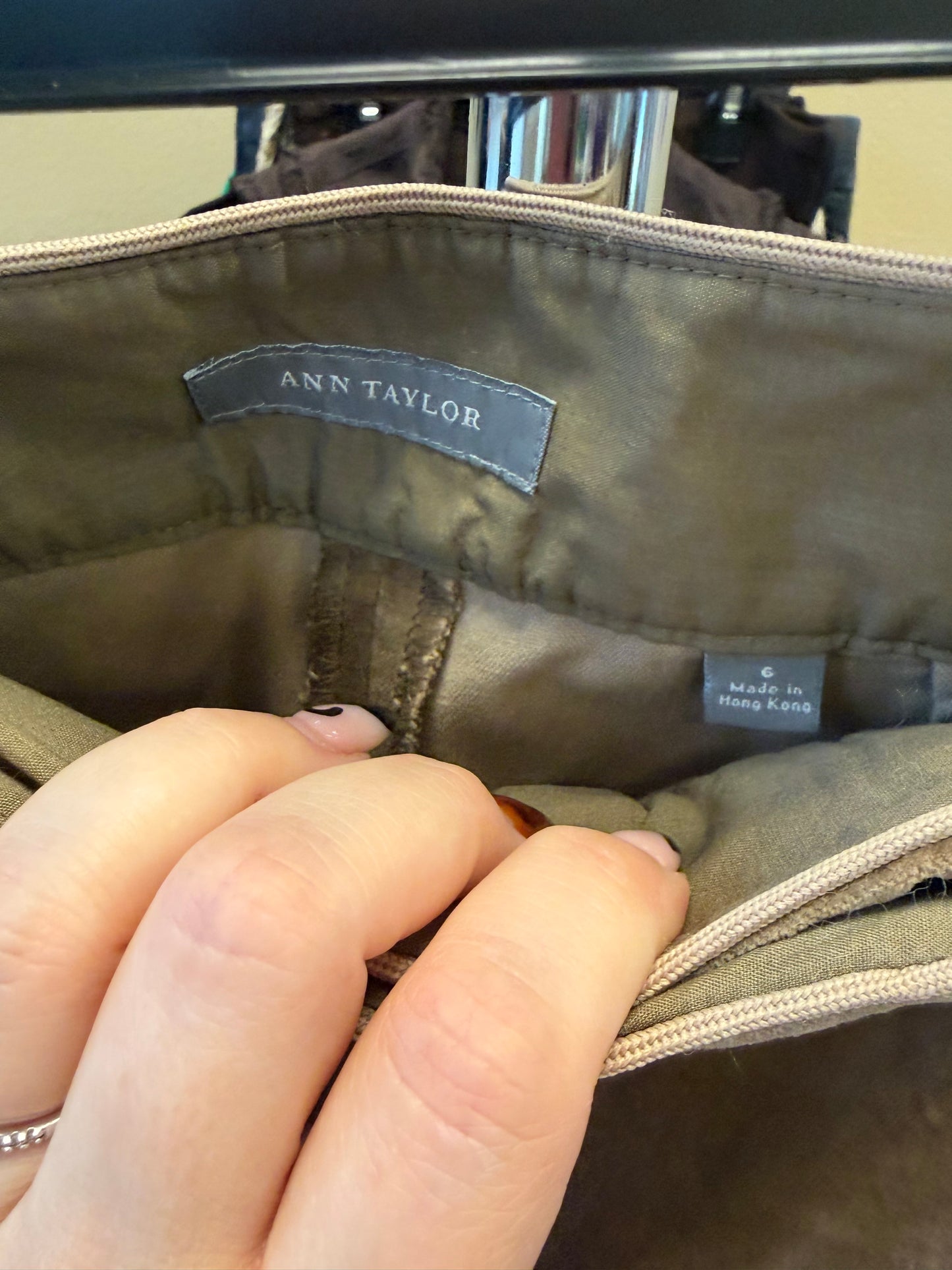 Ann Taylor brown suede pants- size 6