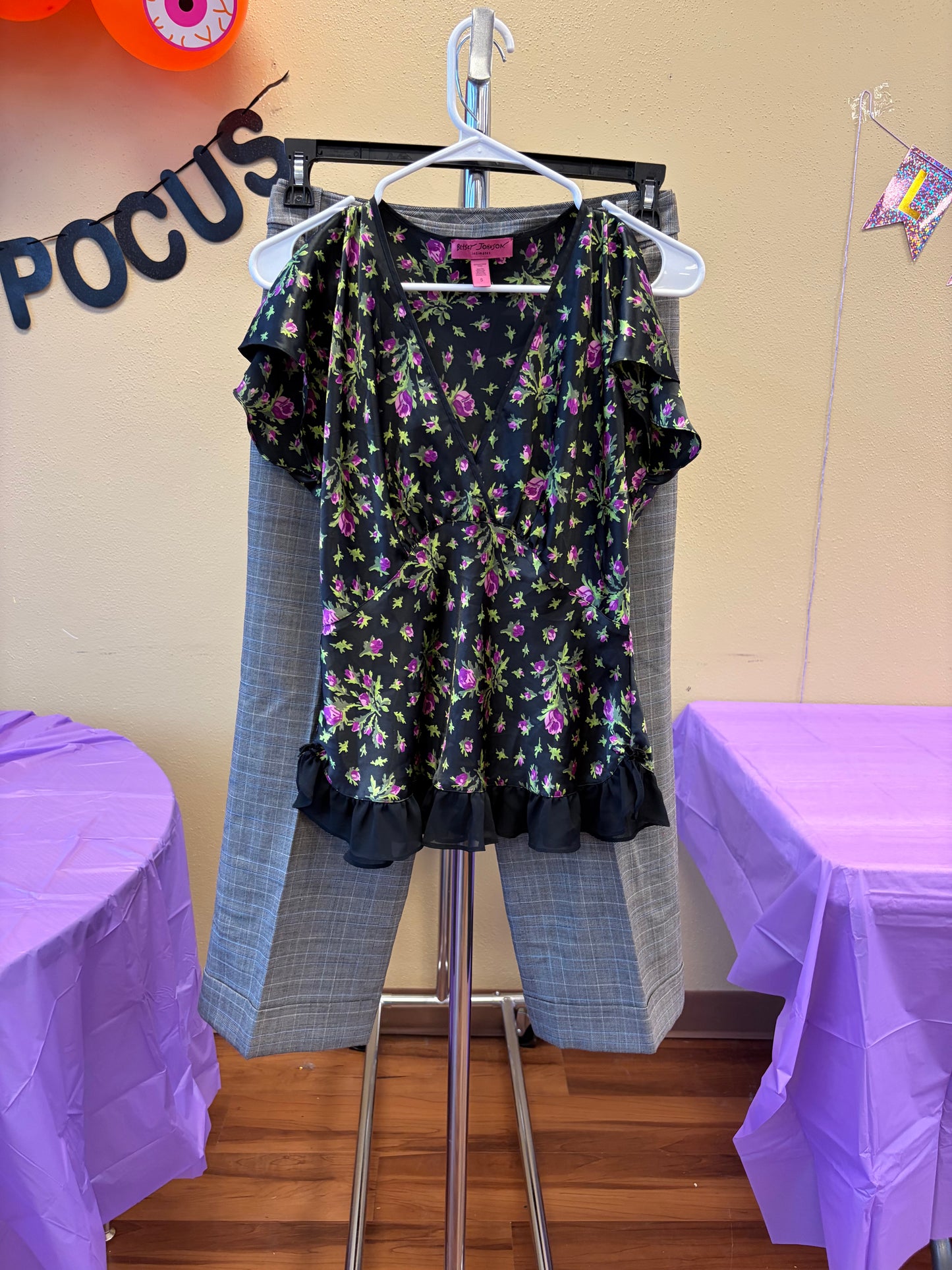 Betsey Johnson Flower Top - S