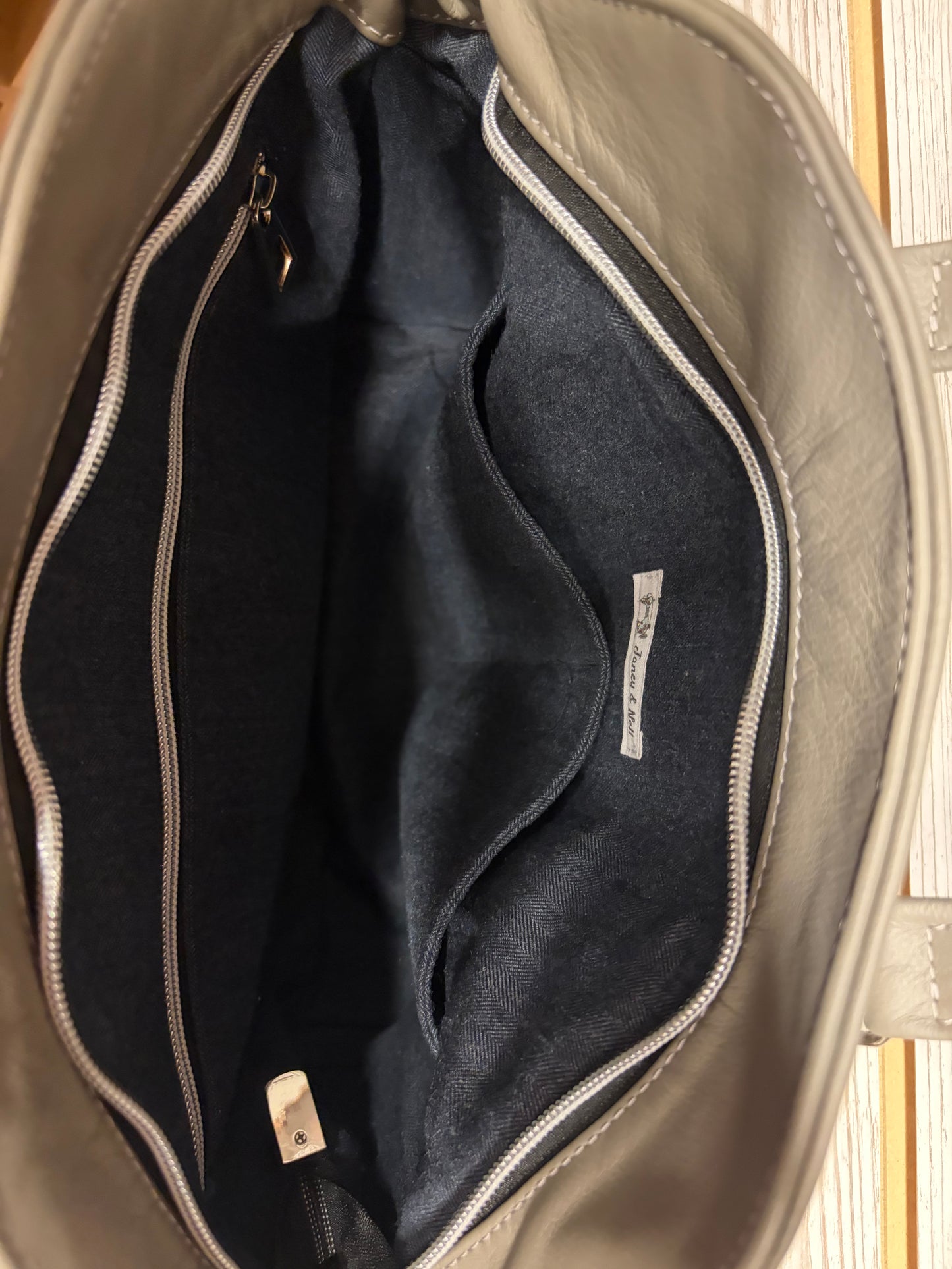 Western cowhide w/leather fringe AUTHENTIC handbag