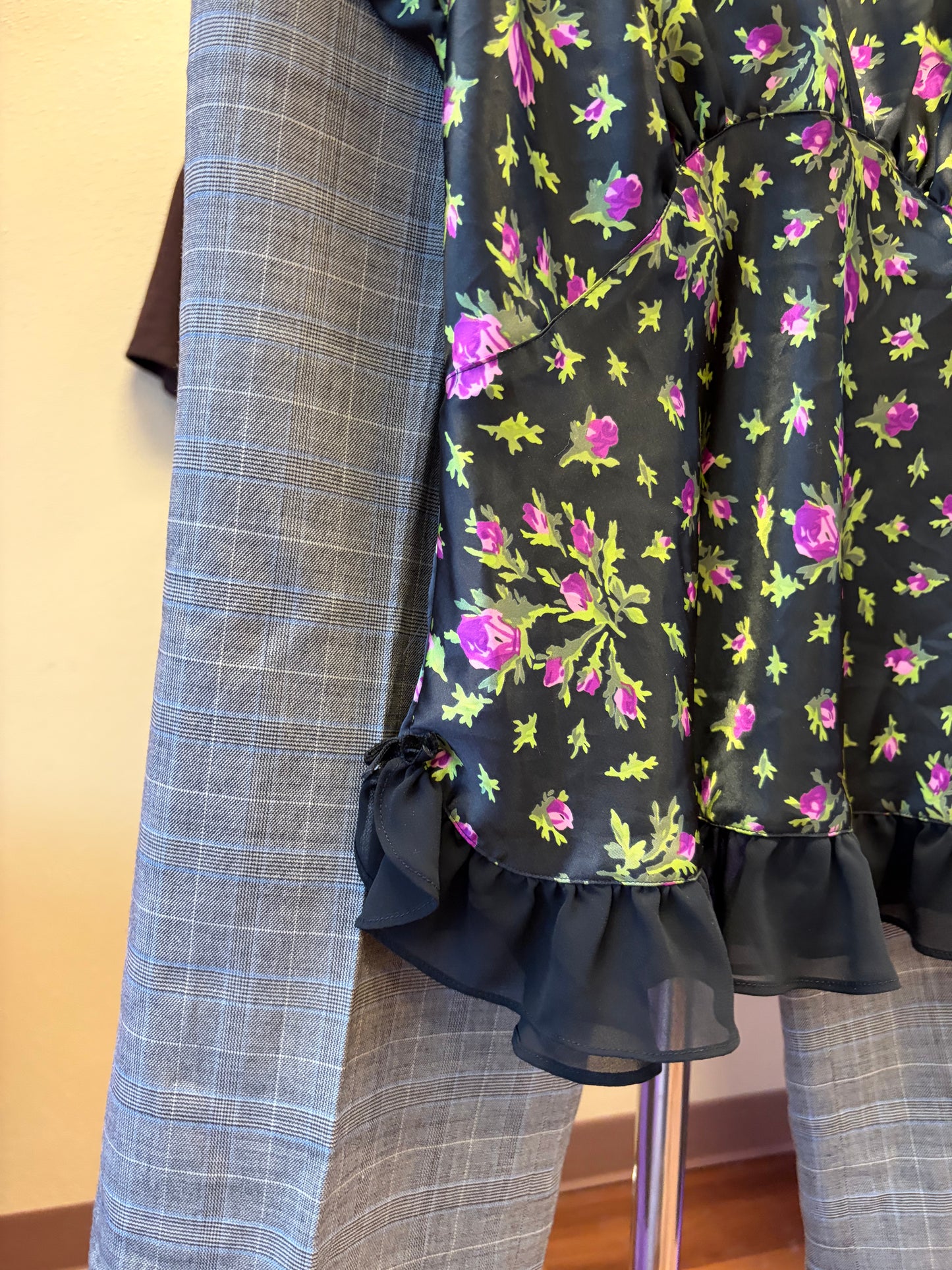 Betsey Johnson Flower Top - S