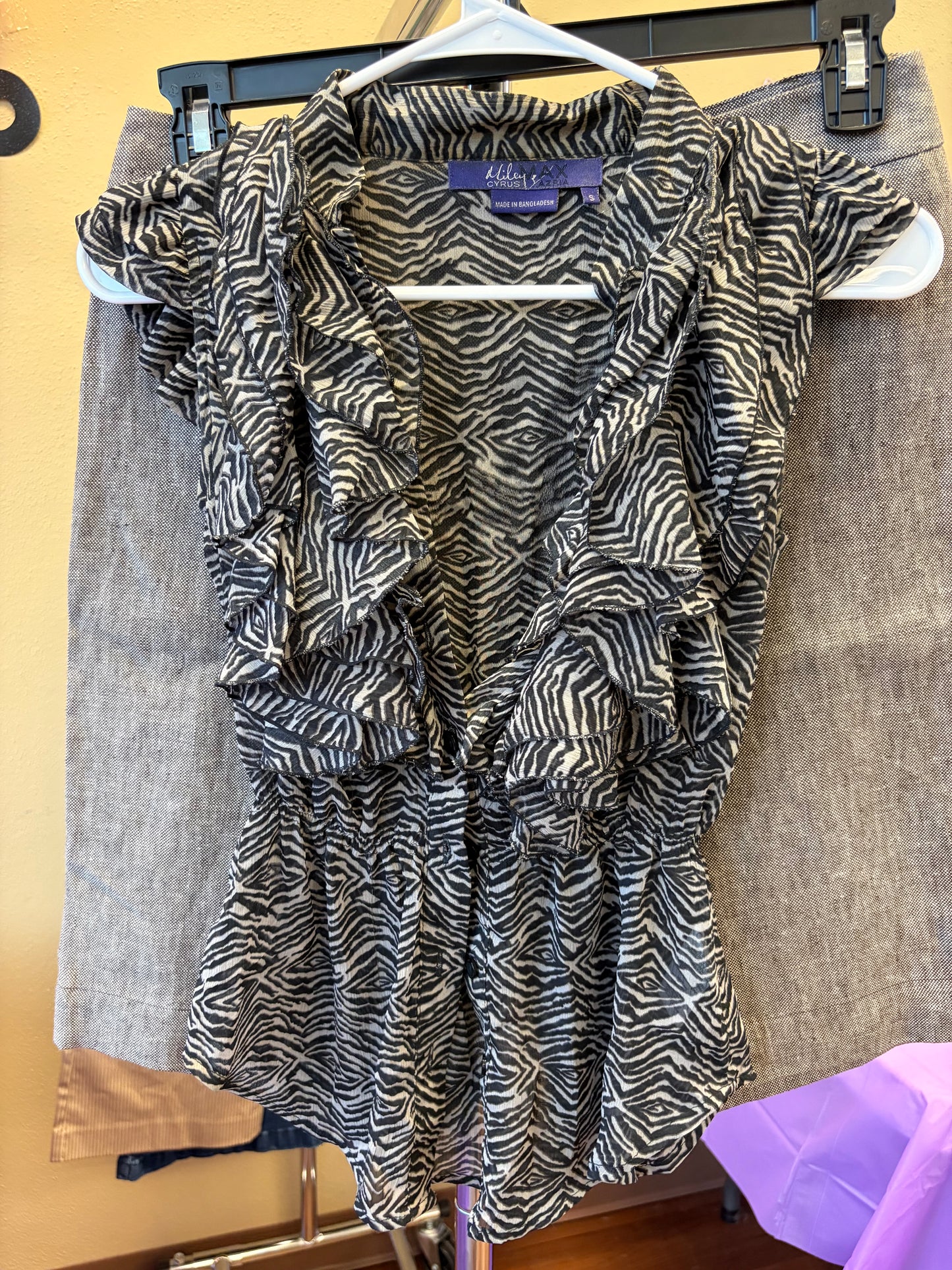 Miley Cyrus Cheetah Ruffle Tank - S