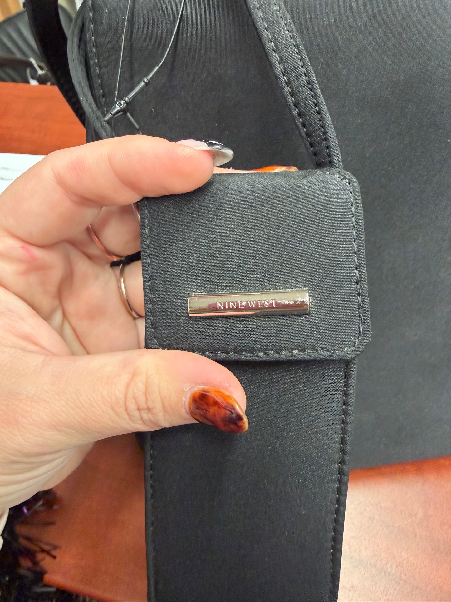 VINTAGE- Nine West handbag w/cellphone holder