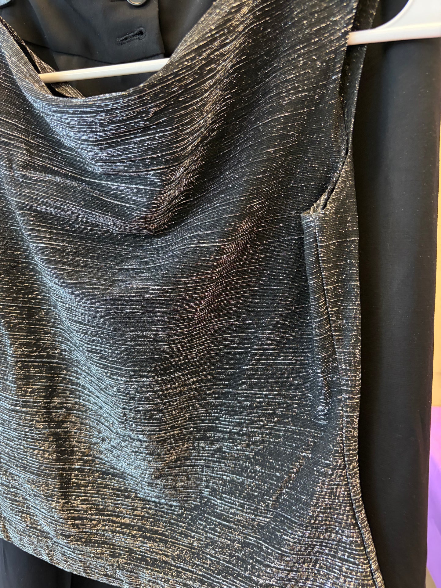 Black Shimmer Scoop Tank - S