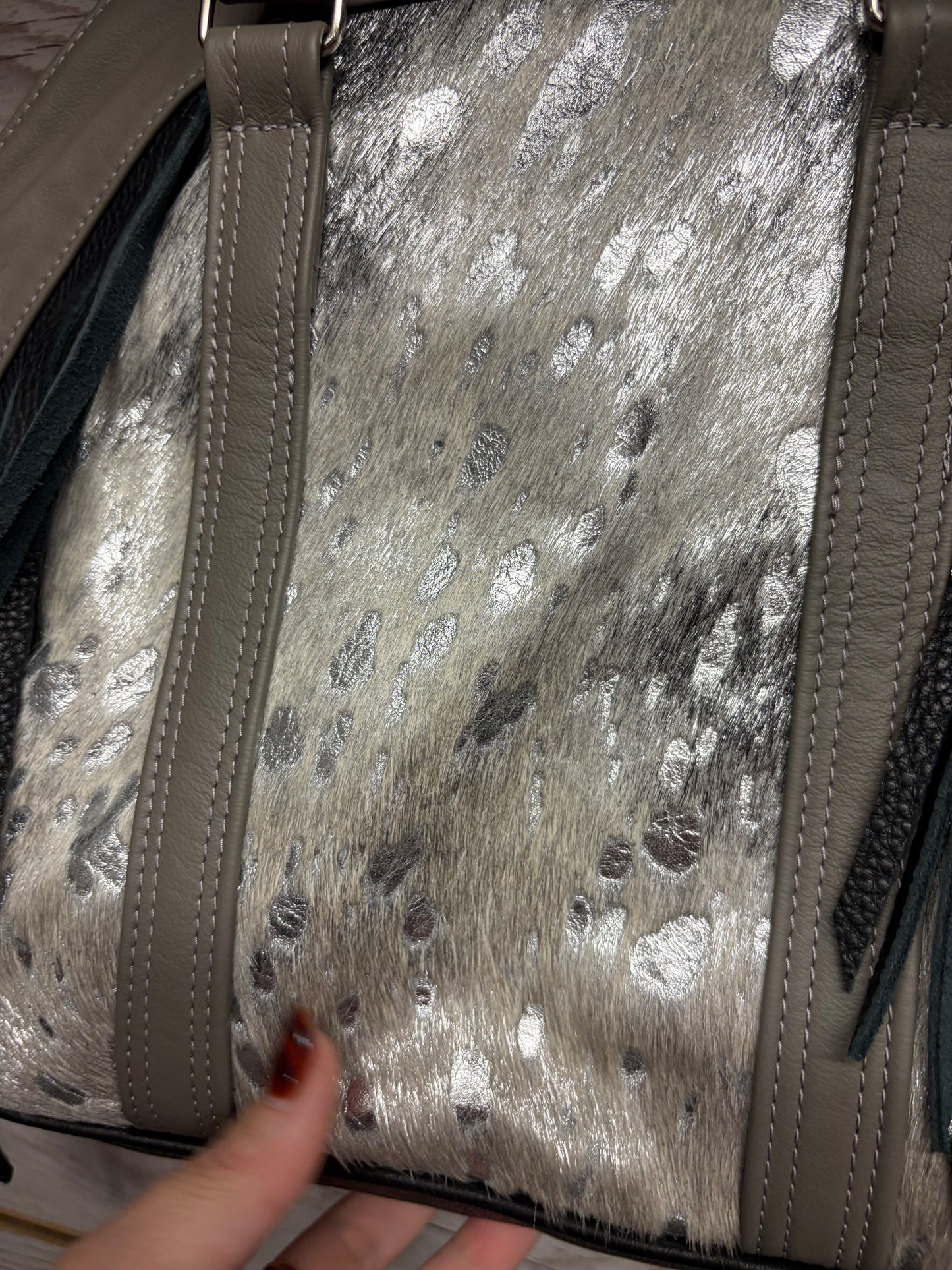 Western cowhide w/leather fringe AUTHENTIC handbag