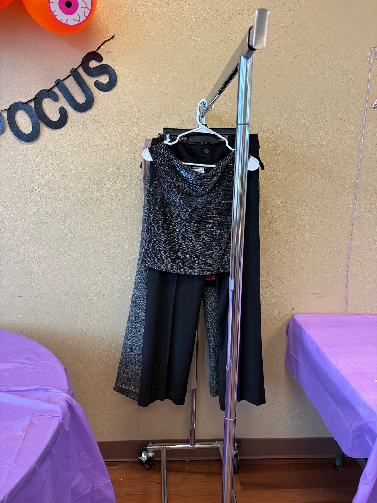 Black Shimmer Scoop Tank - S