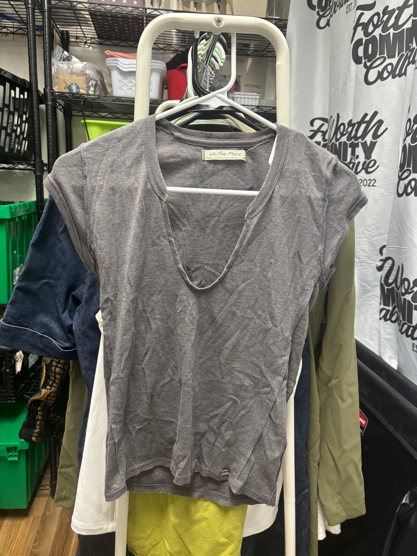 Free People Grey V-neck- XS