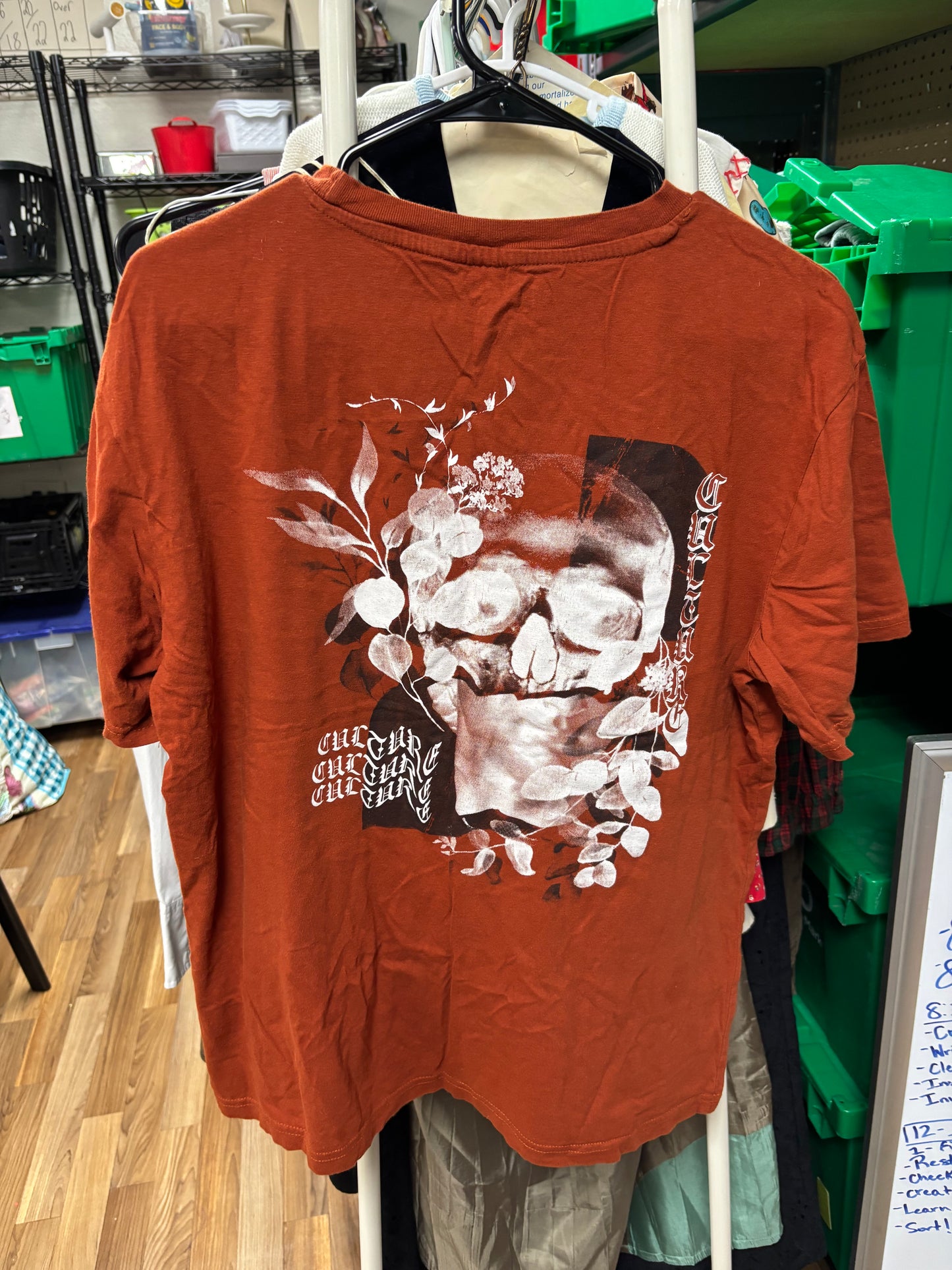 Skull Graphic Tee-L