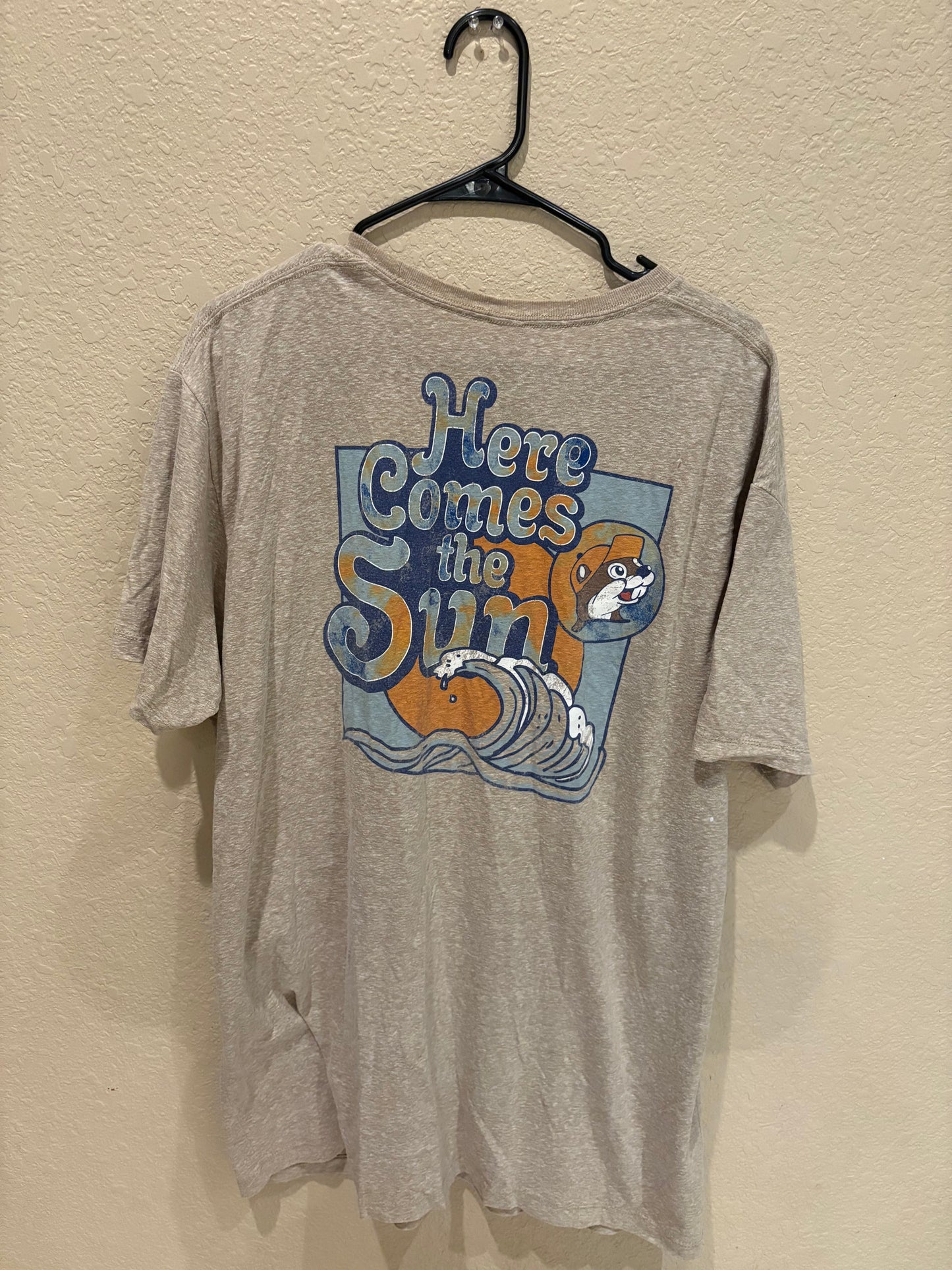 Buc-ee’s Groovy T-Shirt (3XL)