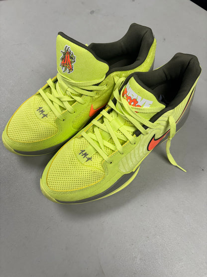 Nike Lime Sneakers- M 10.5