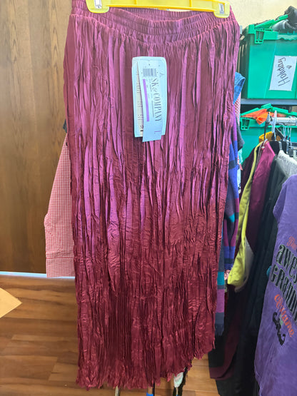 Vintage Crepe Skirt NWT!-L