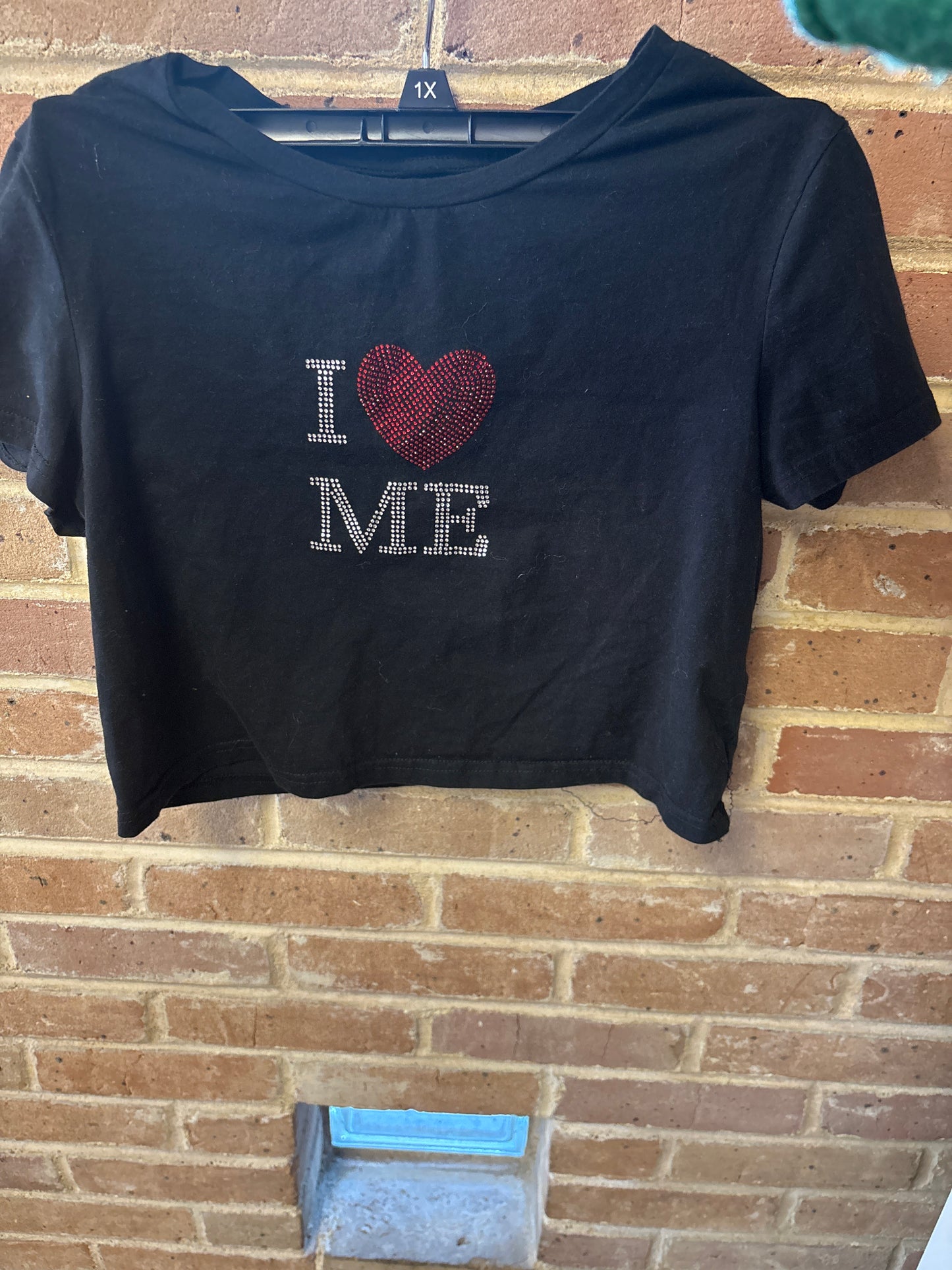Valentine’s Day I ❤️ Me T Shirt M