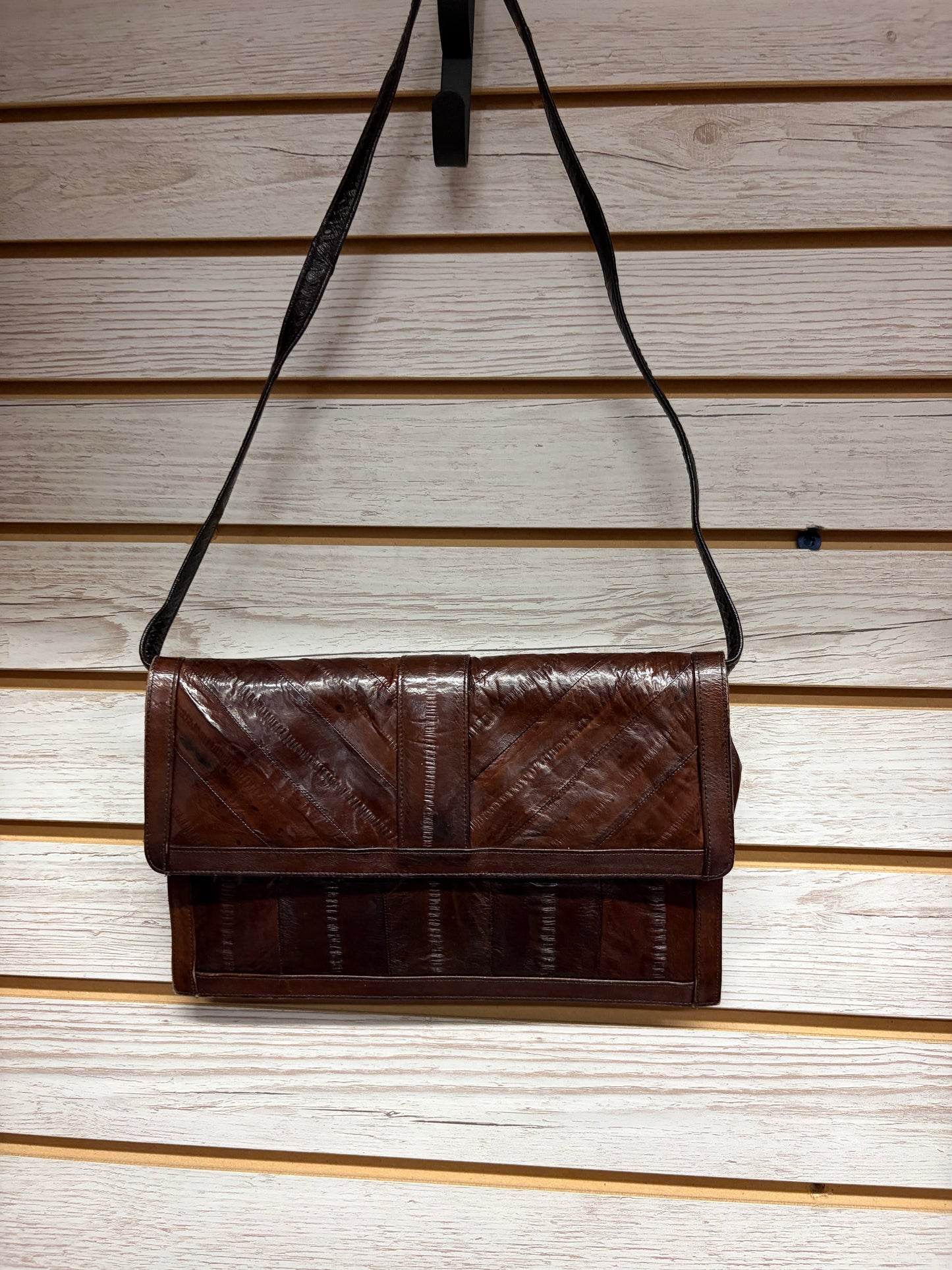 Vintage 70s EEL skin leather clutch with strap