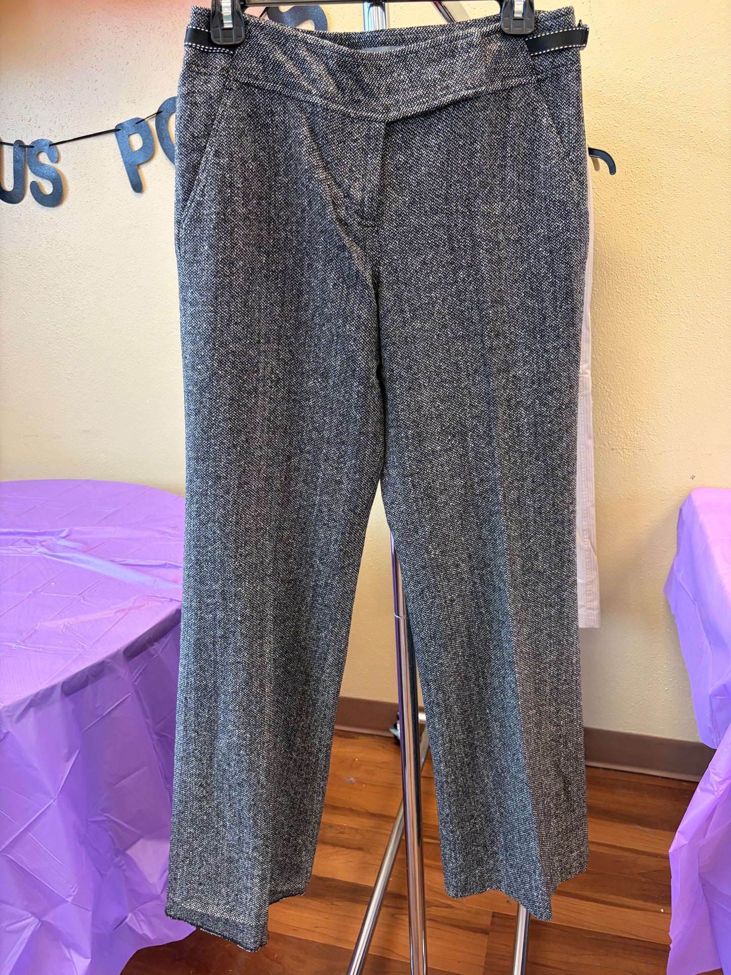 Ann Taylor Gray Dress Pants - Size 6