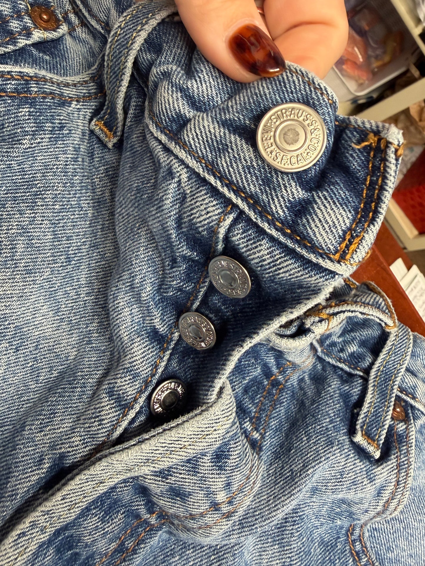 Levi 501 shorts- W31