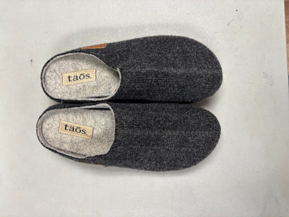 Täōs Slippers- W 9.5