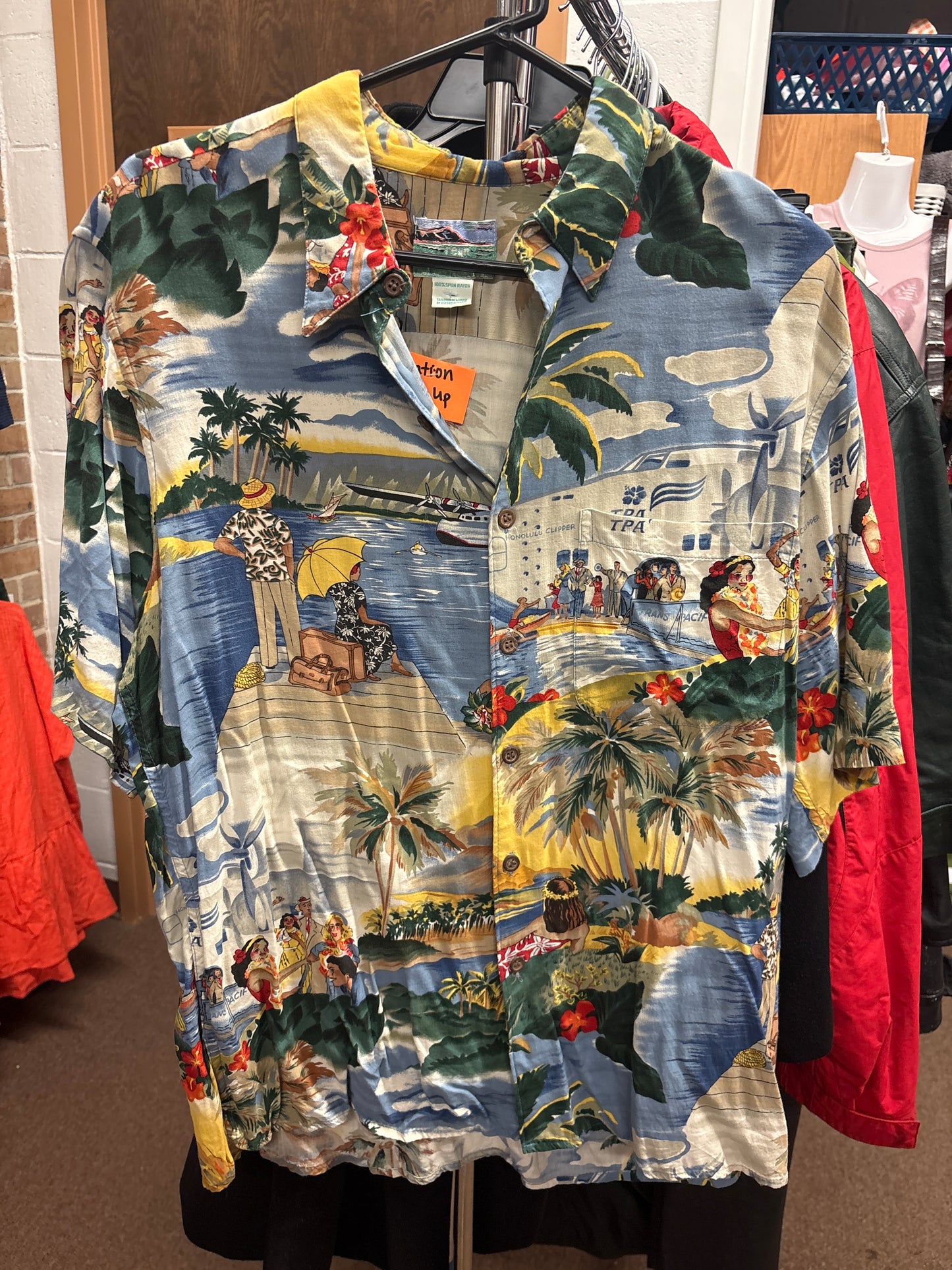 Vacation Men’s Button Up Sz L