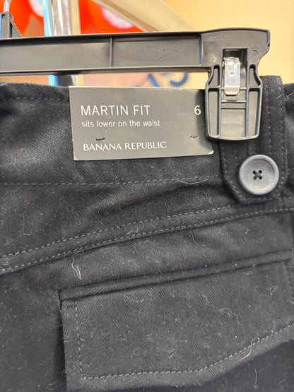 Banana Republic Black Cargo Pant - Size 6