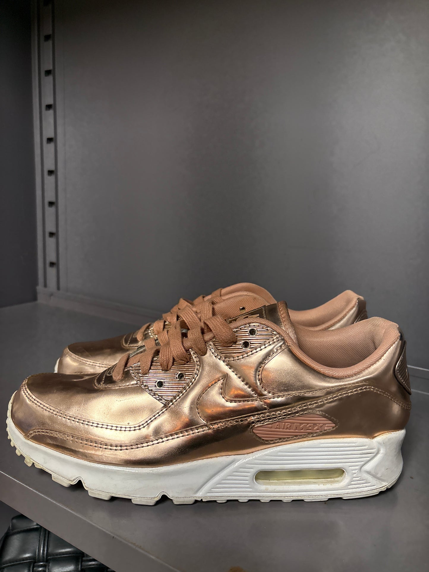 4/11 Rose Gold AirMax 11.5