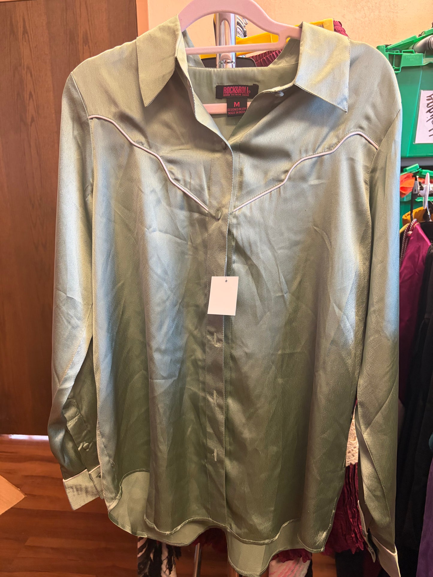 NWT Satin Western Button Up-M