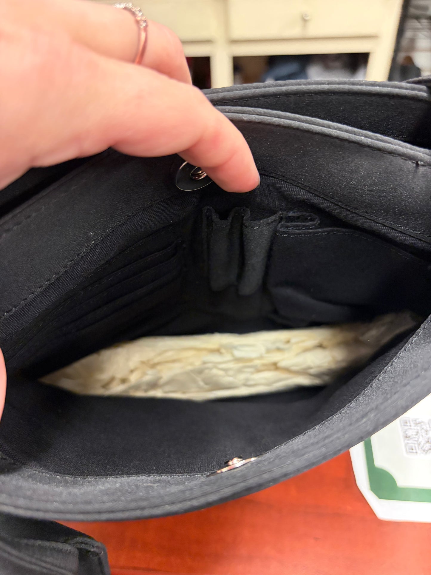 VINTAGE- Nine West handbag w/cellphone holder