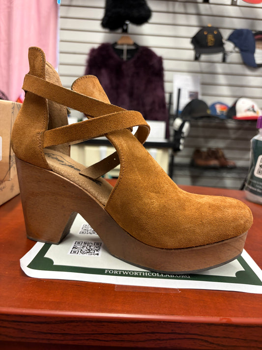 Free People Leather Clog- size 6.5