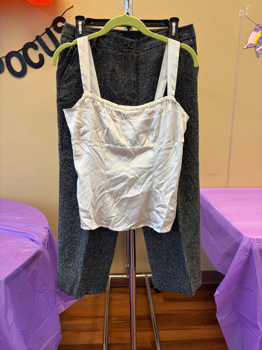 New York & Company Gray Dress Pants - Size 6