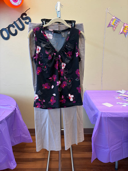 New York & Company Black Flower Tank - S