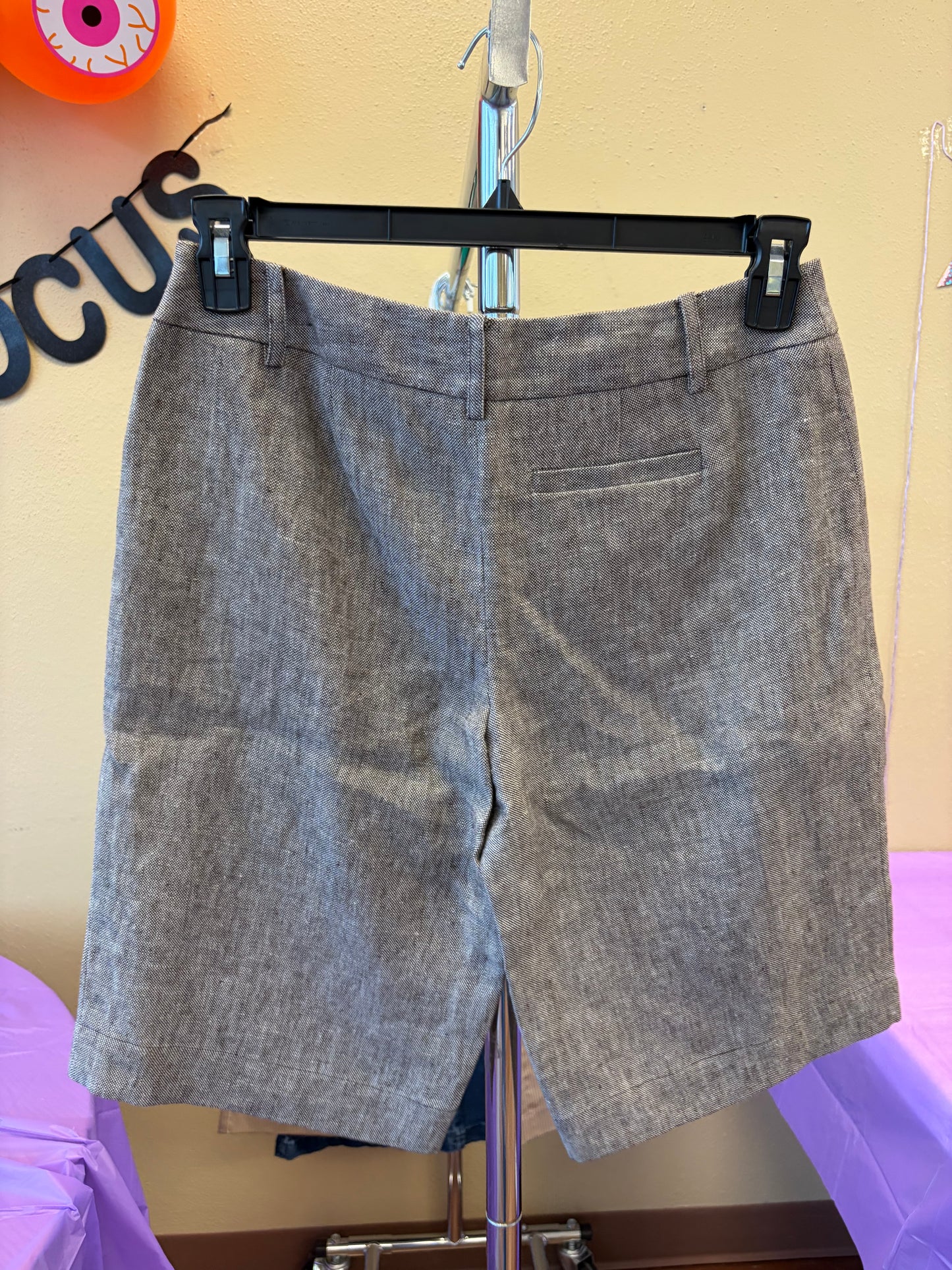 Ann Taylor Dressy Shorts - Size 6