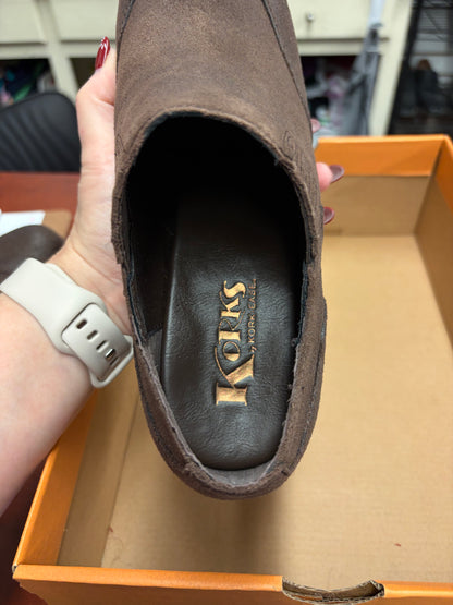 Korks ankle booties- 9