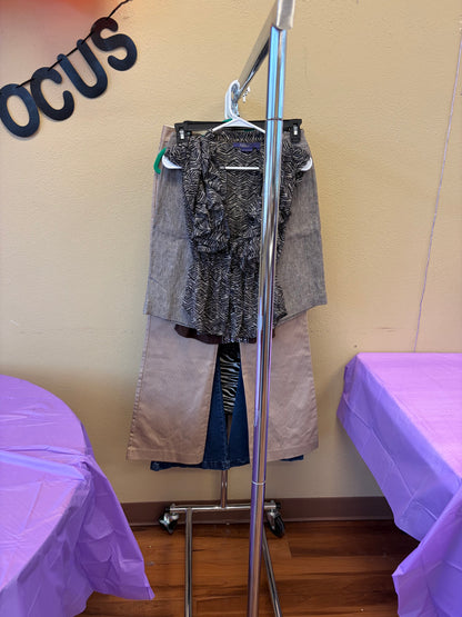 Ann Taylor Dressy Shorts - Size 6