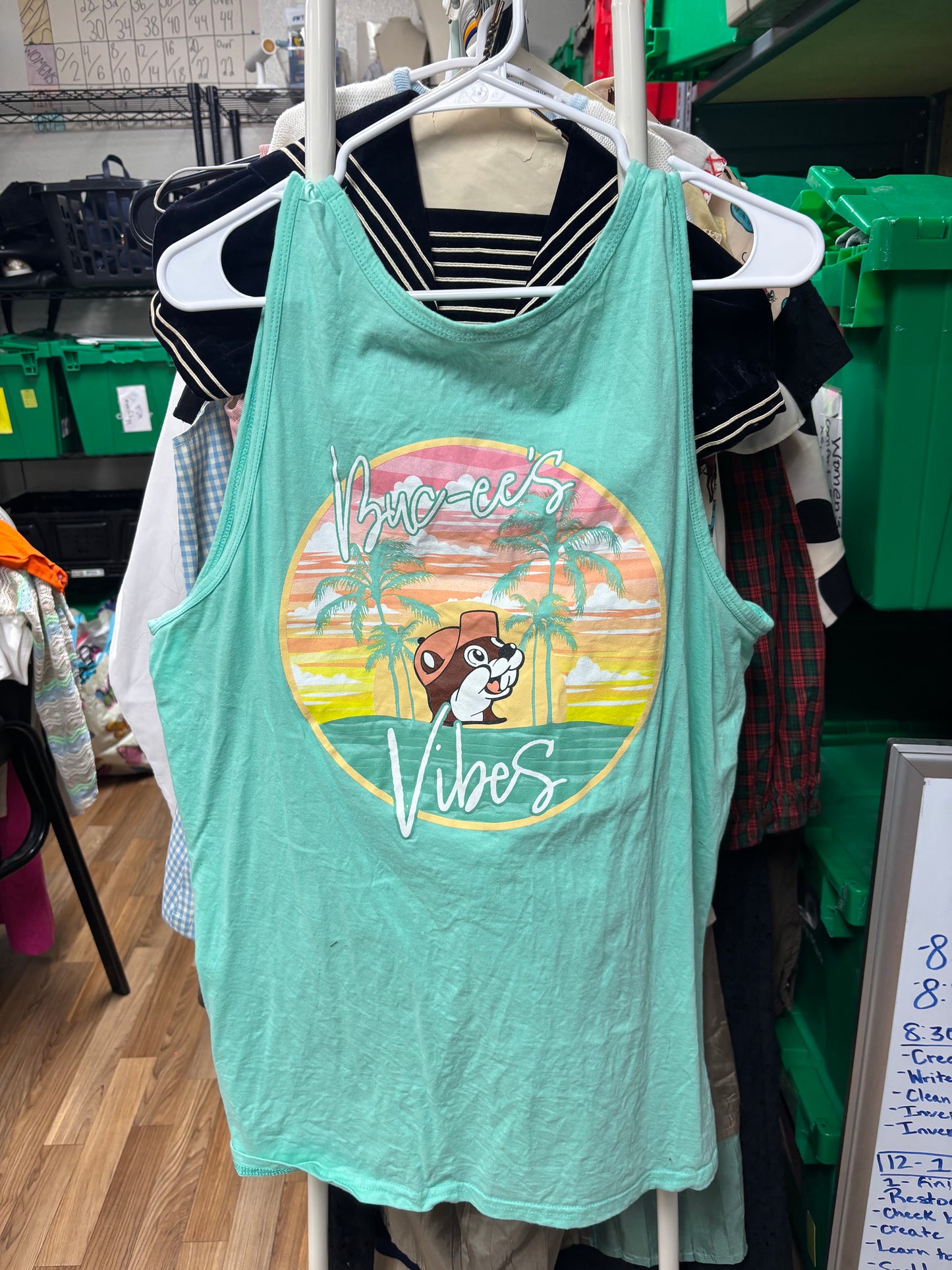 Buc-ee’s Vibey Tank-XL