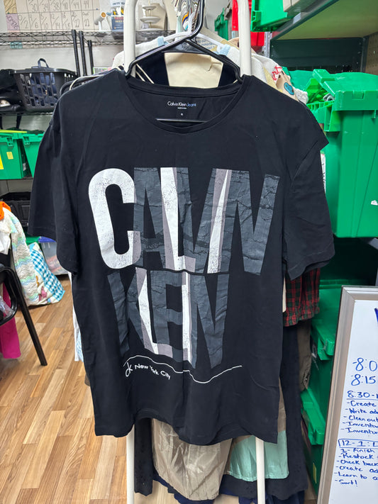 Calvin Klein Graphic Tee-XL