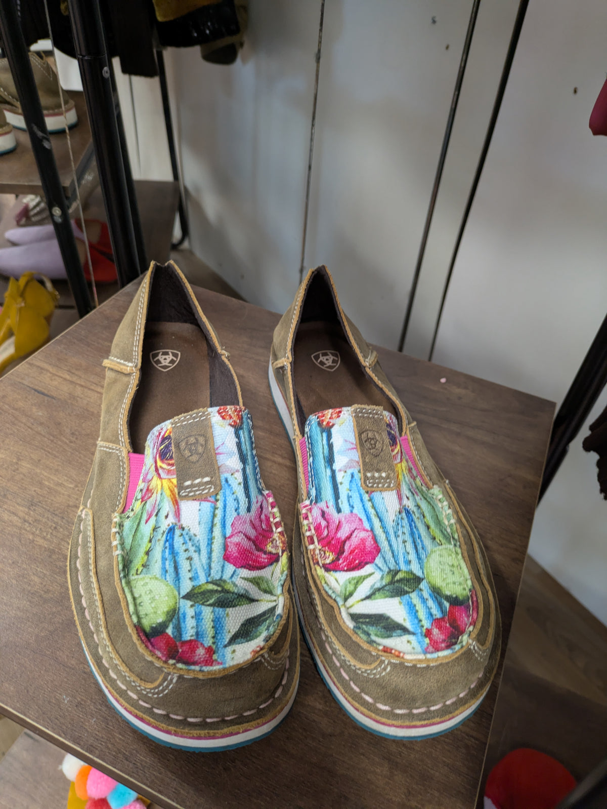 Ariat Cruiser- Cactus Flower