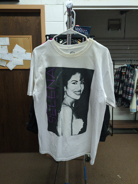 Selena T Shirt Sz L