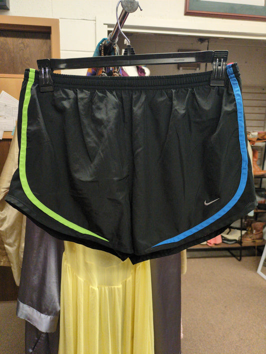 Black Nike Running Shorts L